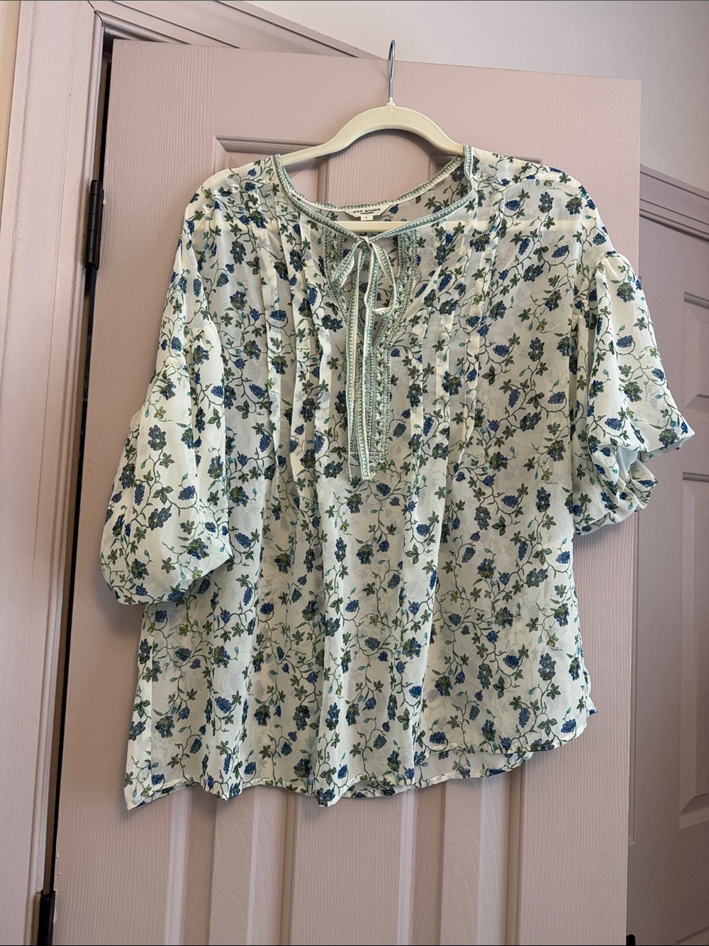 Floral Tie-Neck Peasant Top - Light Cream and Blue